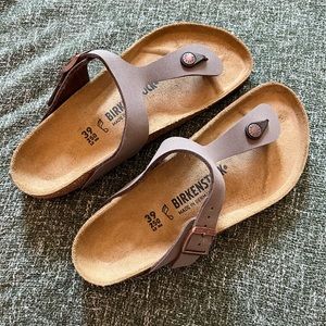 NWOB Birkenstock Gizeh Thong Sandals